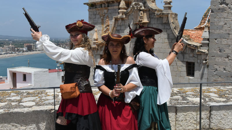 escape room exterior de piratas en un solo equipo