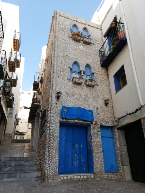 Vista de la Casa de les Petxines de Peñíscola